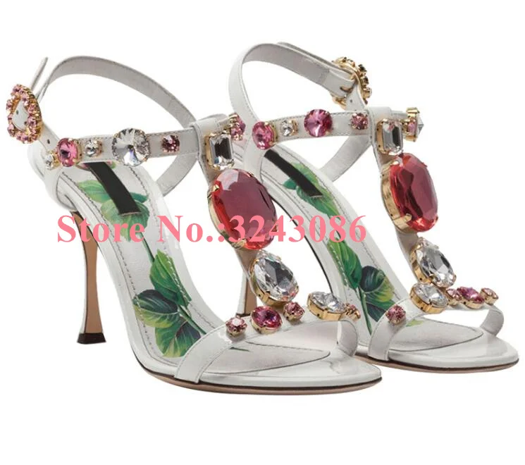 New Leather Crystal Sandals Fashion Lady T-Strap Thin Heel Jewel Decor Pumps Shoes Sexy Woman Beach Sandals Banquest High Heels