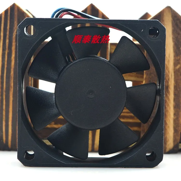 ADDA AD0612HS-D76GL DC 12V 0.13A 60x60x15mm 3-Wire Server Cooling Fan