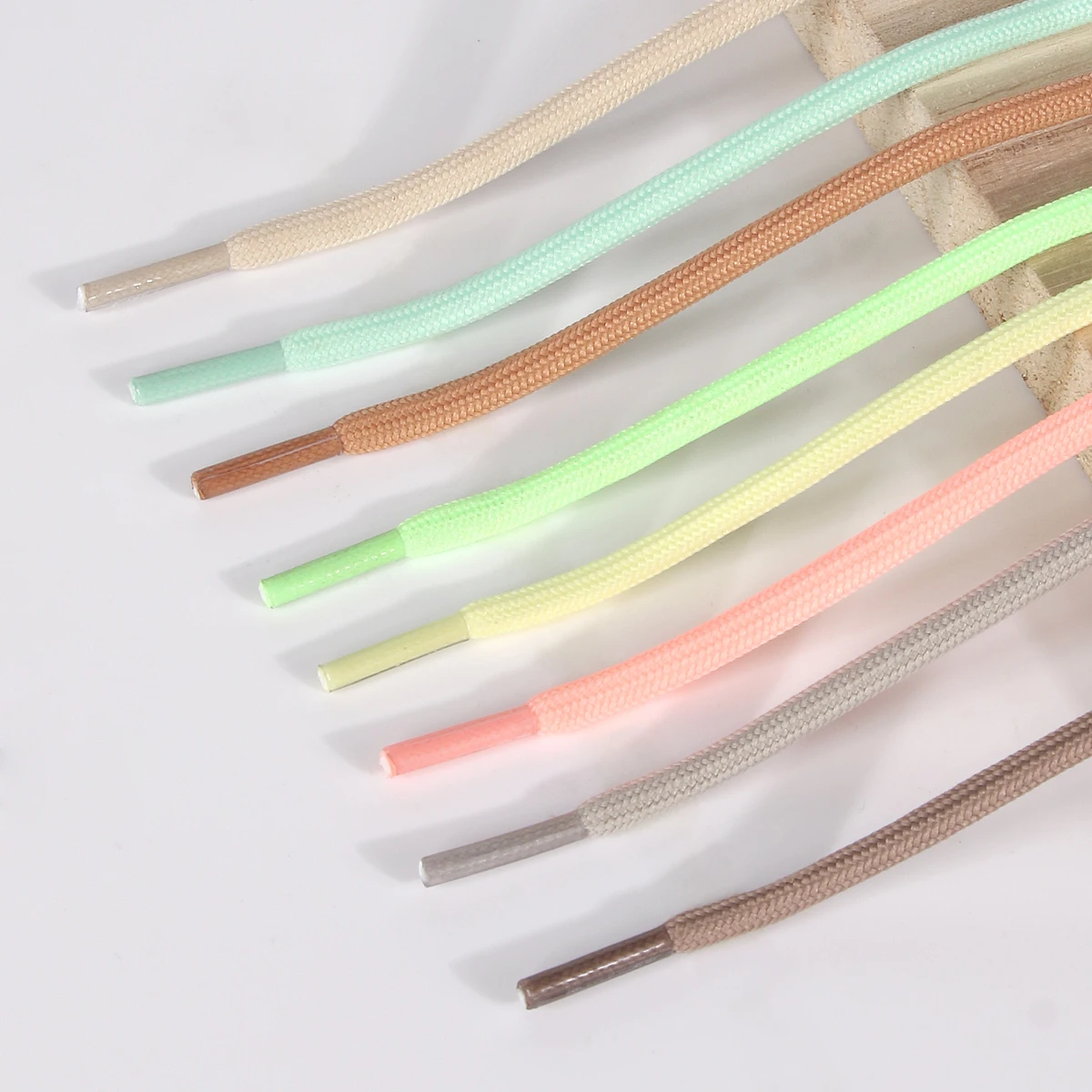 2025 Frühling und Sommer Beliebte Einfarbige Macaron-Schnürsenkel 5mm Runde Polyester Freizeit Unisex-Schnürsenkel – Detail 5