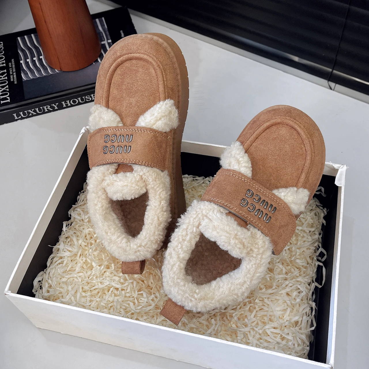 2026 Neue Mode Winter Warme Baumwollschuhe Leichte Plüsch Rutschfeste Komfort-Schneestiefel Verdickte Weiche Sohle Schuhe Größe 35-40 – Detail 13
