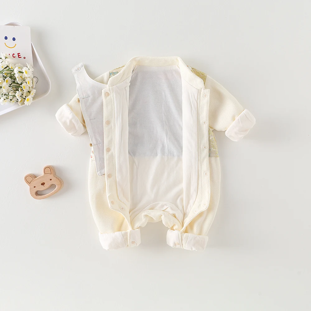 Nuovo vestito cinese per bambini Sle Vestiti autunnali Vestito per bambini Rer per celebrazione di 00 giorni e pantaloni lunghi a vita alta da indossare all'aperto