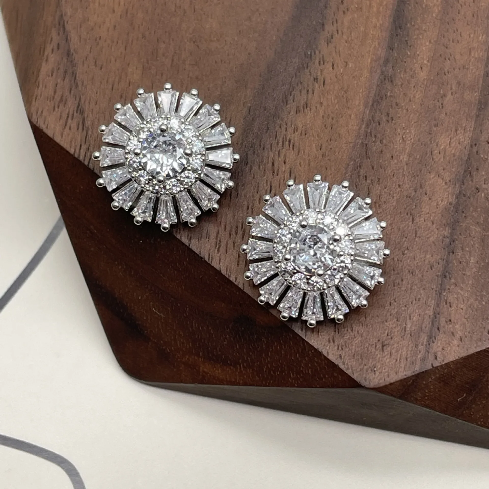 5szt CZ Crystal Rhinestone Button Cubic Zirconia Button for Shirt Decorative Sewing Buttons for Clothing