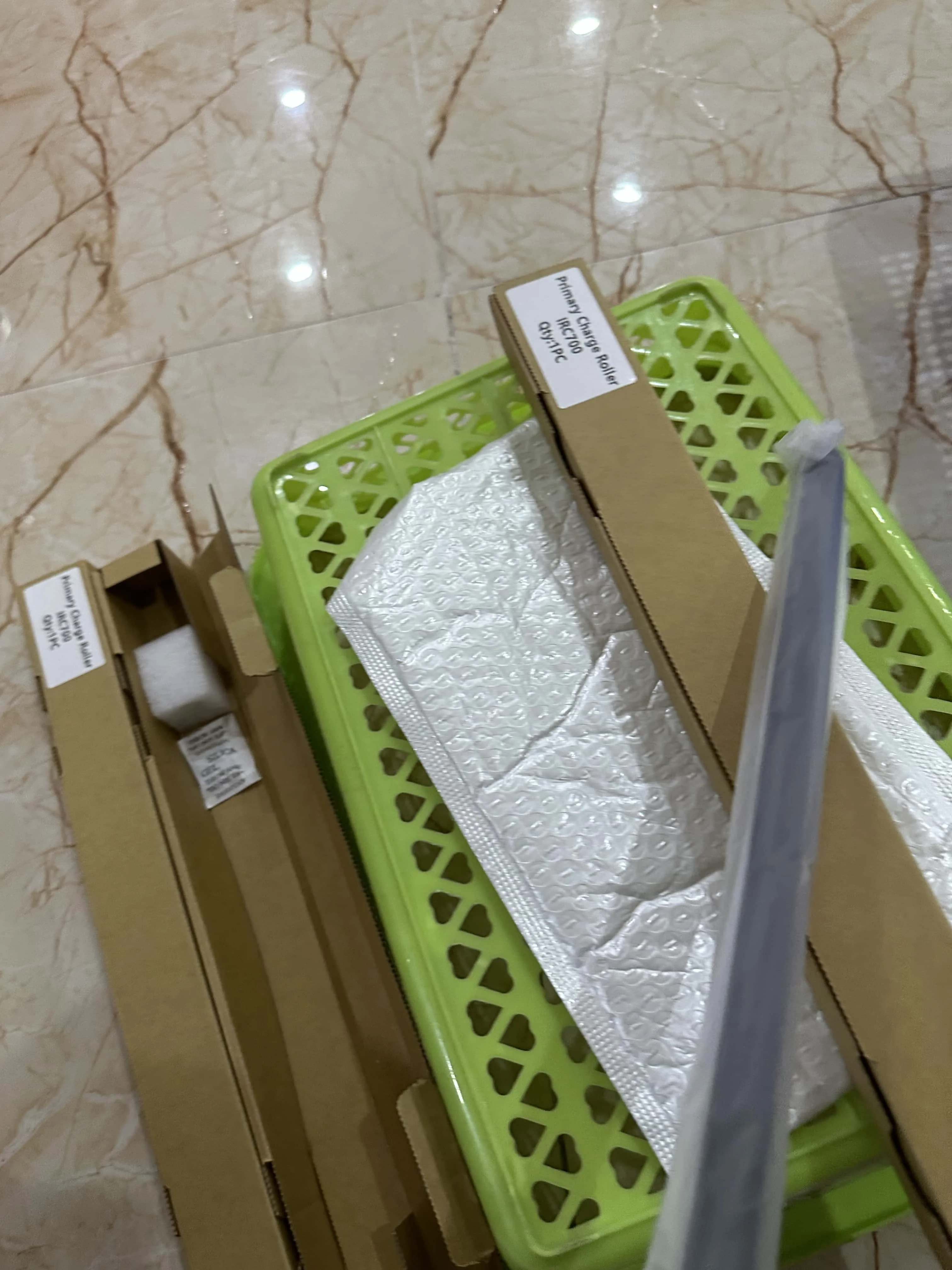 

3 шт. зарядный ролик PCR для Canon imagePRESS c60 c600 c700 c800 c650 c750 c850 c660 c710 c810 c910 основной зарядный ролик