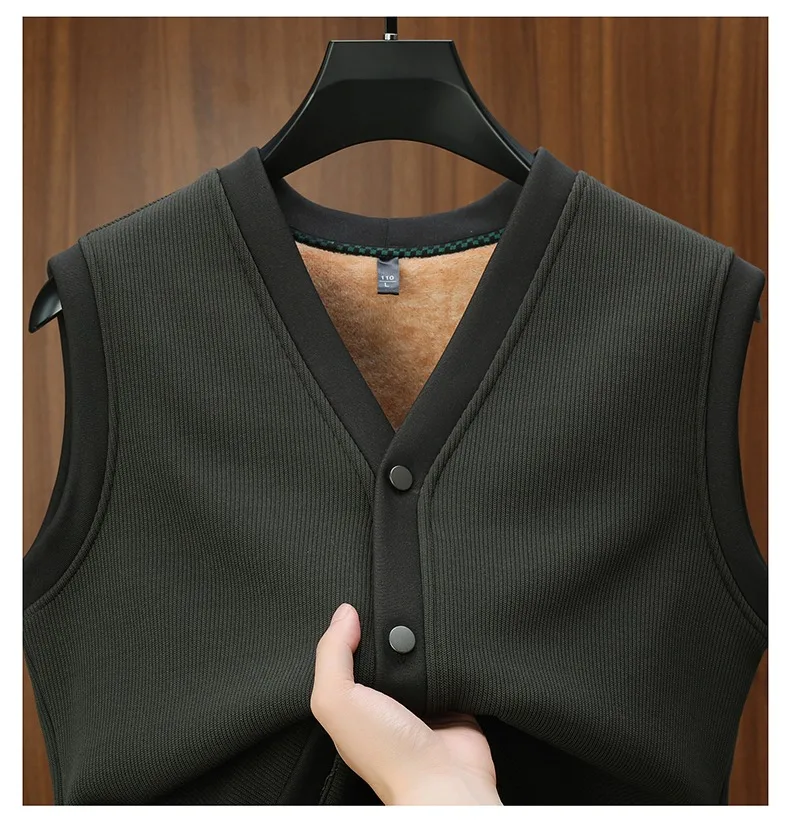 Men's Autumn and Winter Integrated Sweater Vest Vest Cardigan Thick Type with Pockets To Keep Warm Inside The V-neck Jacket