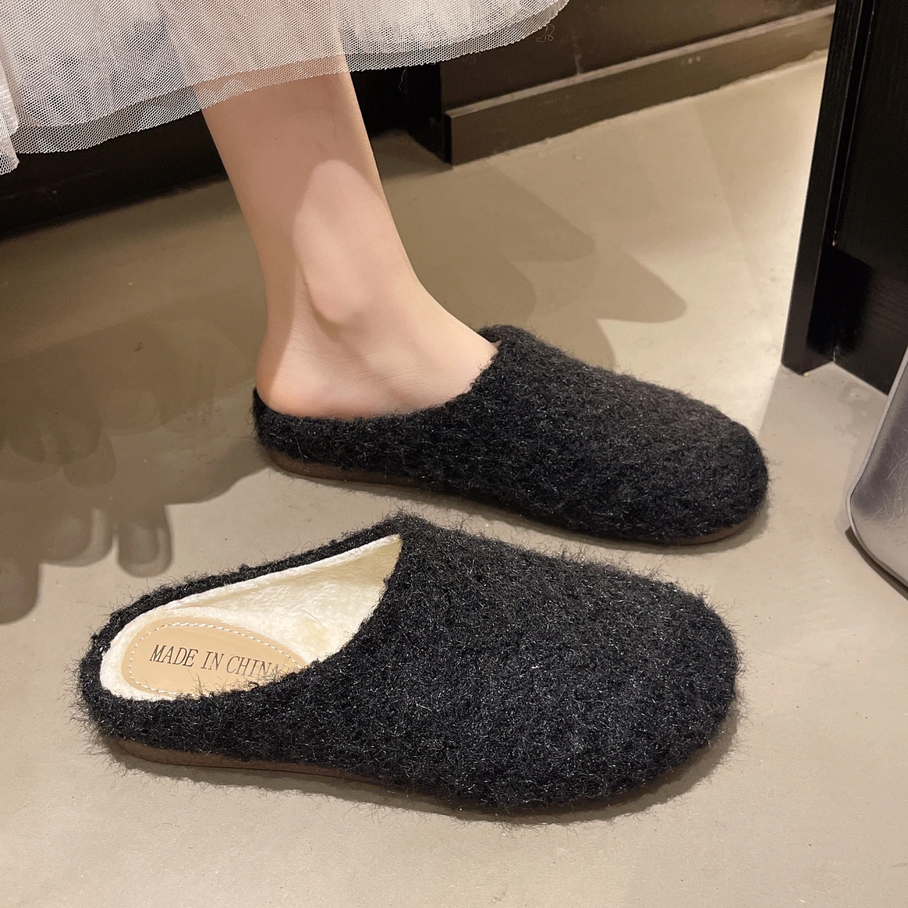 Classic Women's Plush Slippers Solid Color Causal Ladies Home Slippers Versatile Winter Women Fashion Slip-on Cotton Slippers