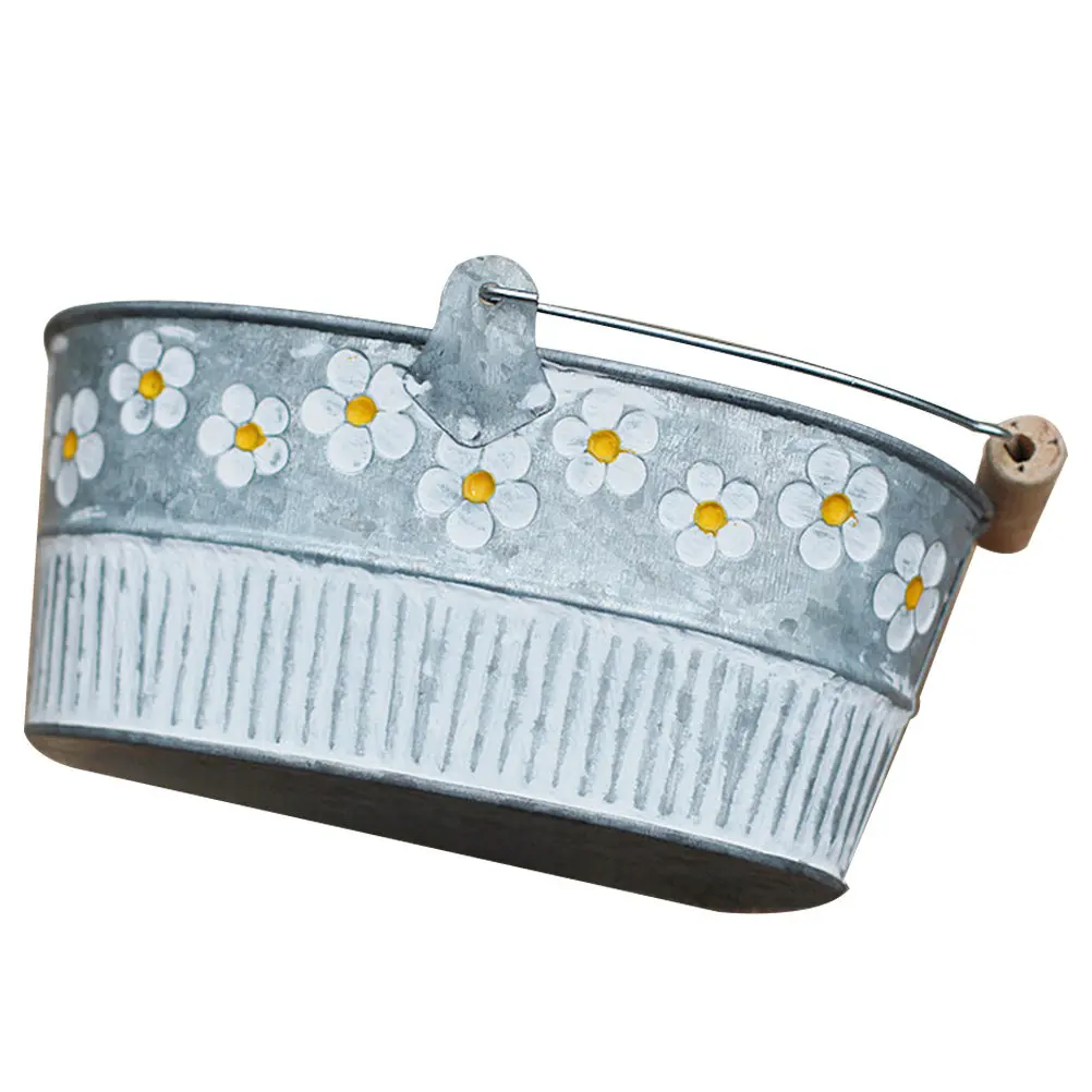 Retro Daisy Embossed Iron Flower Bucket Vintage Pot for Small Plants Artificial Flowers Desktop Storage Decor