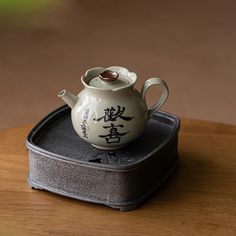 XH127  150ml Hand-Painted Jingdezhen Tea Pot, Household Kung Fu Tea Set, Single Pot Sketch Ceramic