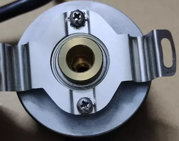 HC202500/AXF0AXK7 Encoder Second hand, bore size 9 mm with taper Fast shipping，In Stock