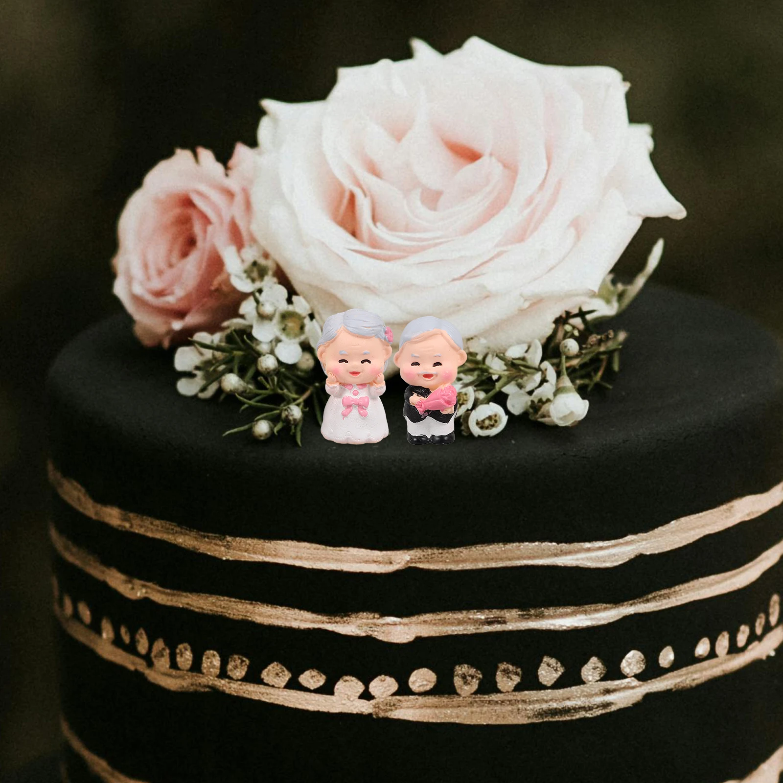 

1 set Wedding Decoration Resin Bride Groom Statues Home Wedding Couple Adorn Car Ornament Couple Anniversary Cake Decor