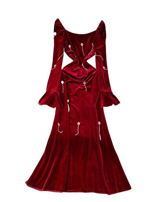 Ele Velvet Long Dr مع تصميم Flared Sves وذيل Fi، إدراج ماسي مطرز ثقيل للتخسيس للنساء في الشتاء