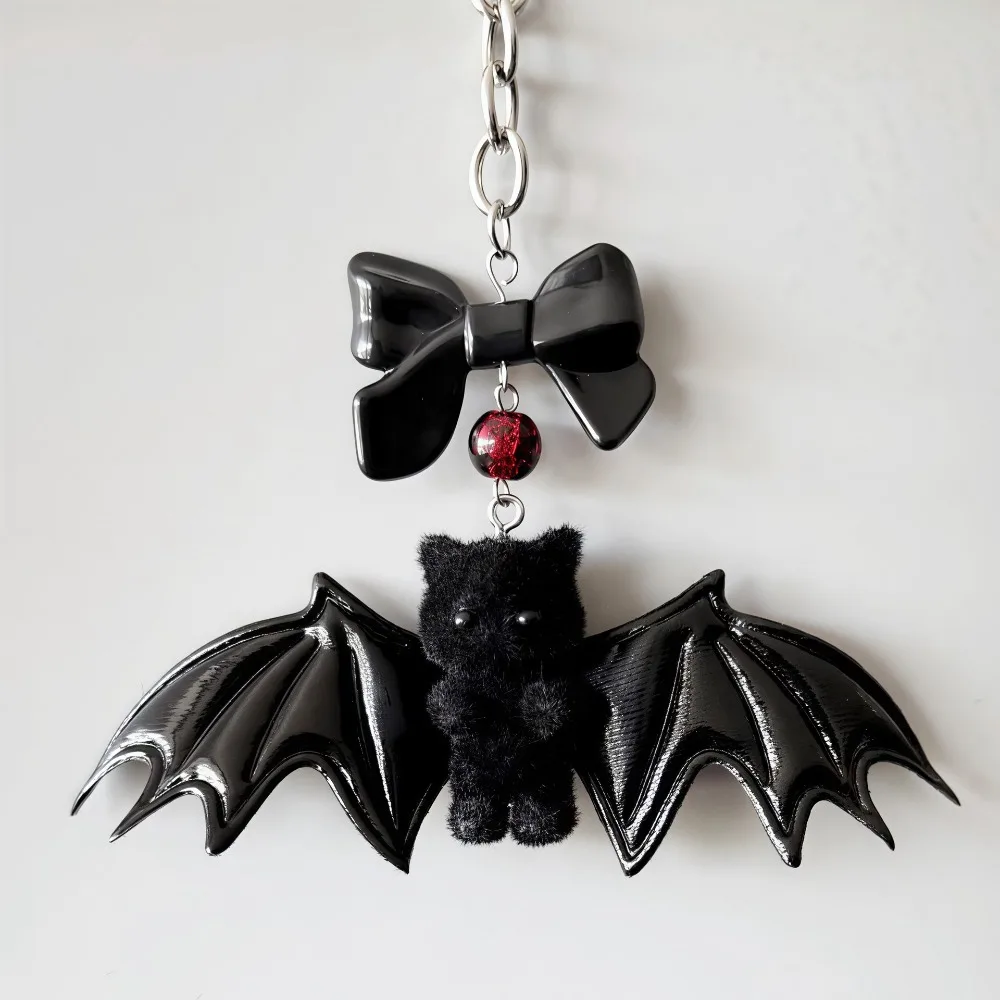 Gothic Style Bear with Wing Keychain Soft Touch Novelty Bat Bear Keyring Animal Dark Fluffy Halloween Bat Bear Charm