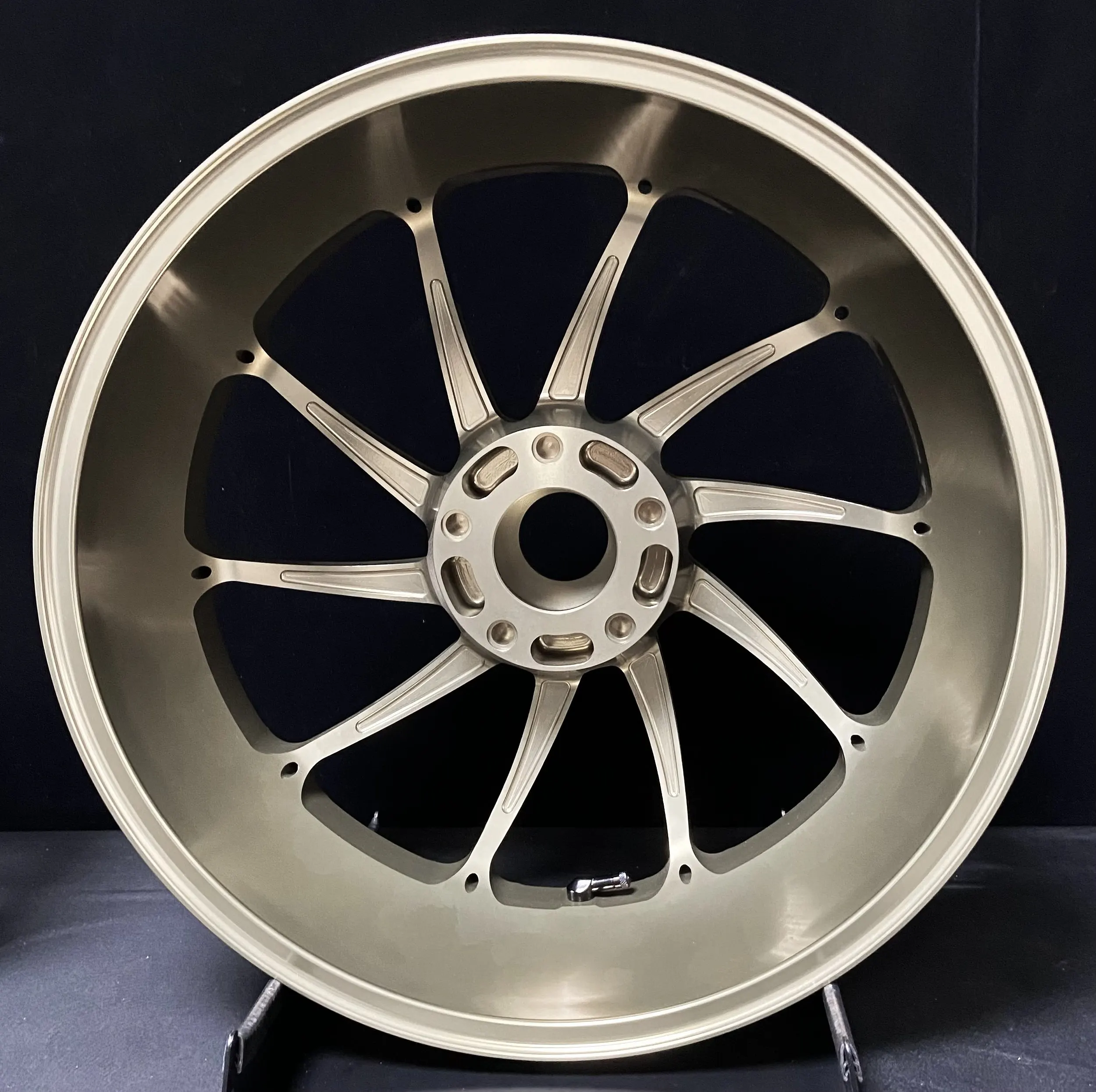 CNC Aluminum Alloy T6  Customized Accept Lightweight Supplier High Quality  Modified  Forged for KTM 1290 Super Duke Wheel Hubs