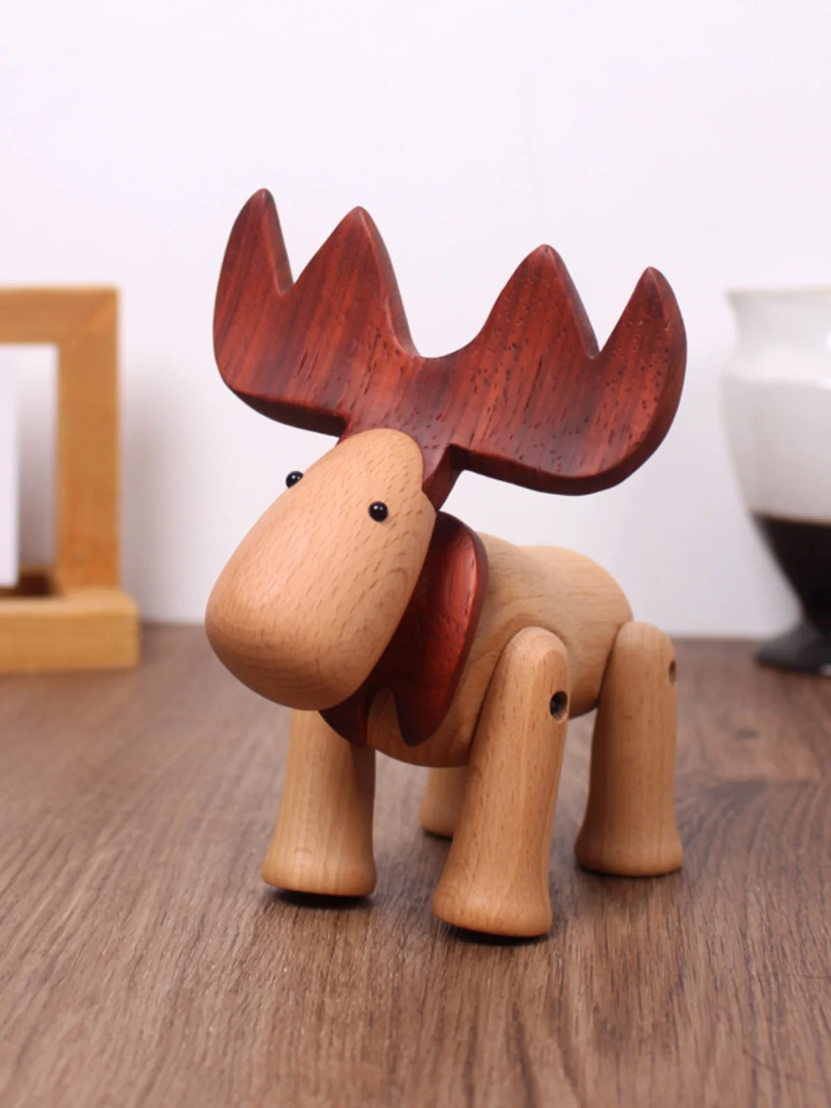 Original Deer Lumber Desktop Decoration Creative Holiday New Year Gift for Girls Home Decorations Nordic Style Wooden Sculpture