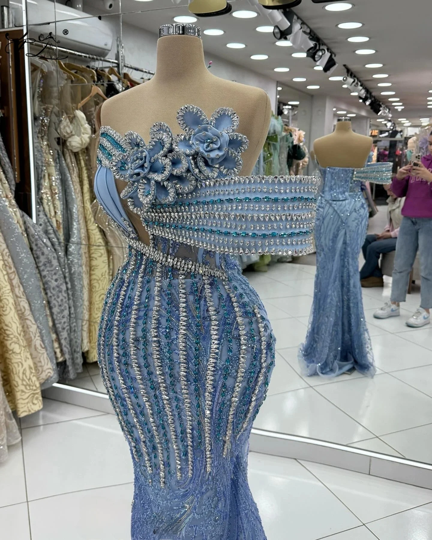 2026 Newest Blue Celebrity Dresses Mermaid Crystals Elegant Evening Dresses Red Carpet Runway Dresses Party Dresses Customized