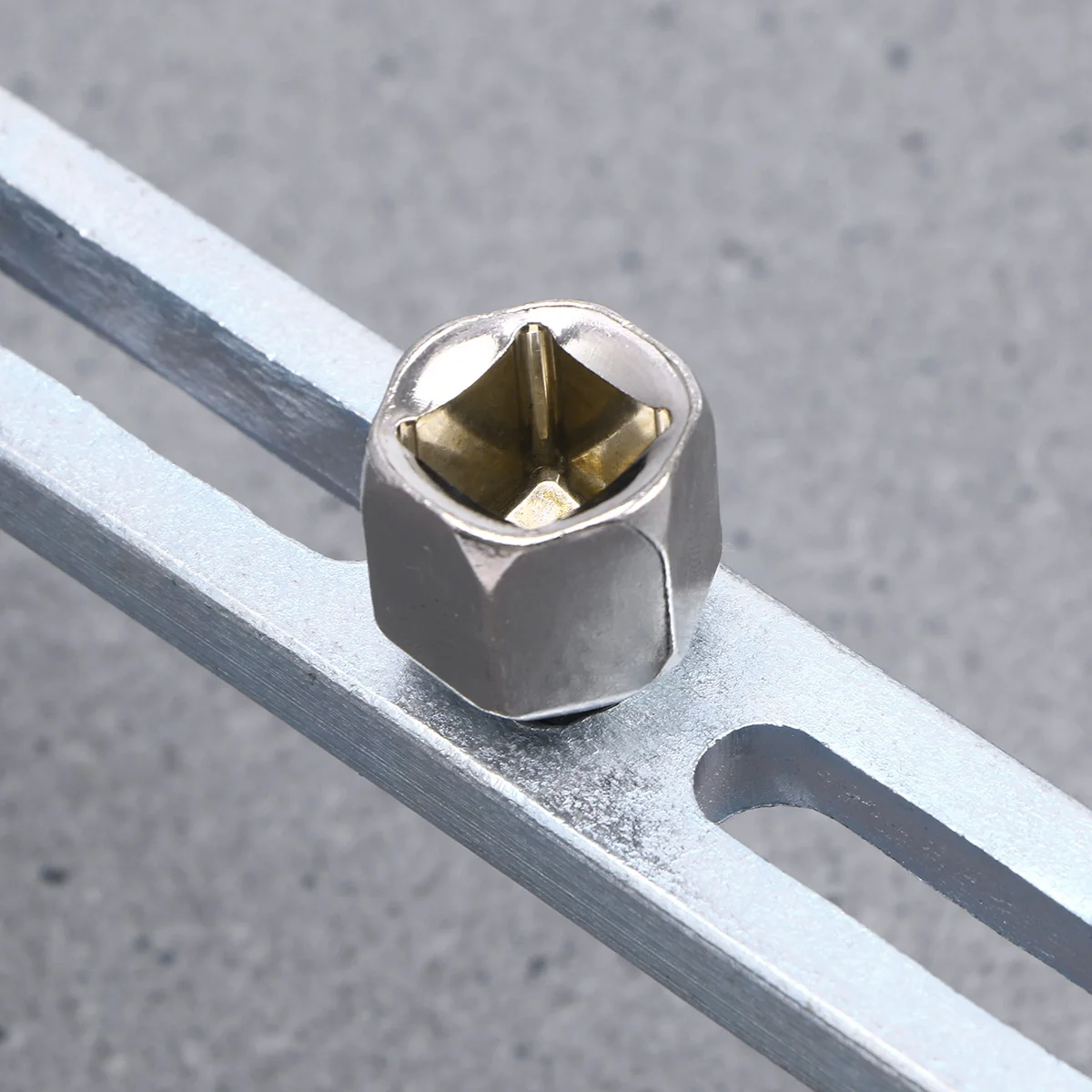 مفتاح ربط قابل للتعديل لأداة إزالة غطاء خزان السيارة العالمية وحدة مضخة الوقود الثقيلة تفكيك أداة اليد مضخة الوقود #2