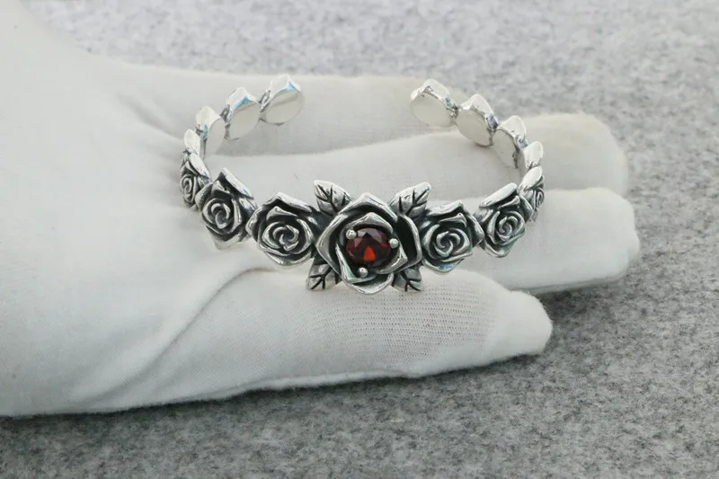 S925 Sterling Silver Open Thorn Rose Bracelet Female Heavy industry, high-end, niche design, light luxury, retro bracelet