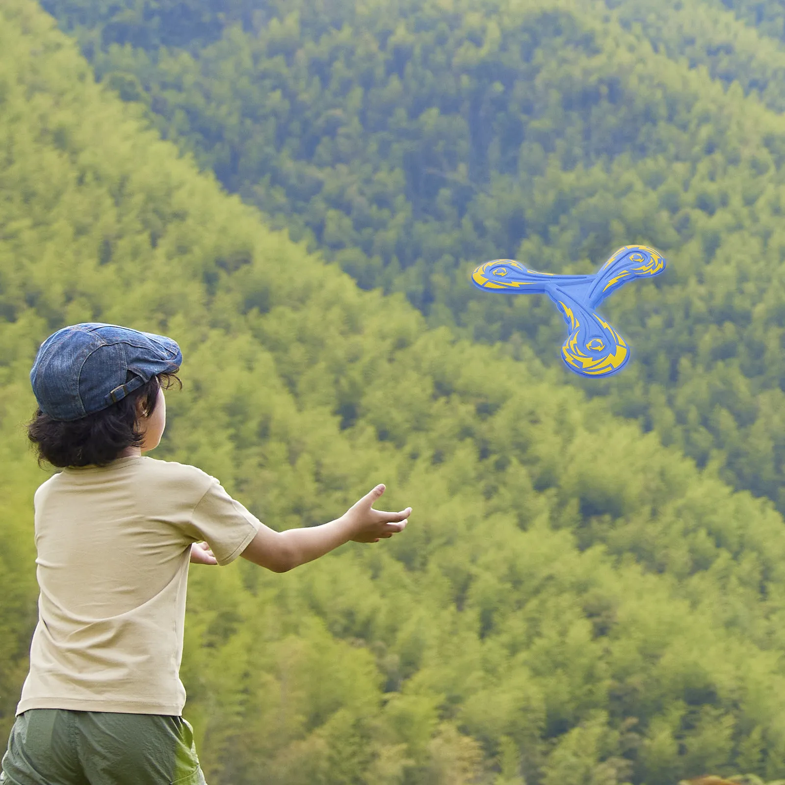 Outdoor Boomerang for Kids: Soft Eva Returning Disc with Bright Colors Lightweight Easy Throw Design for Backyard Beach