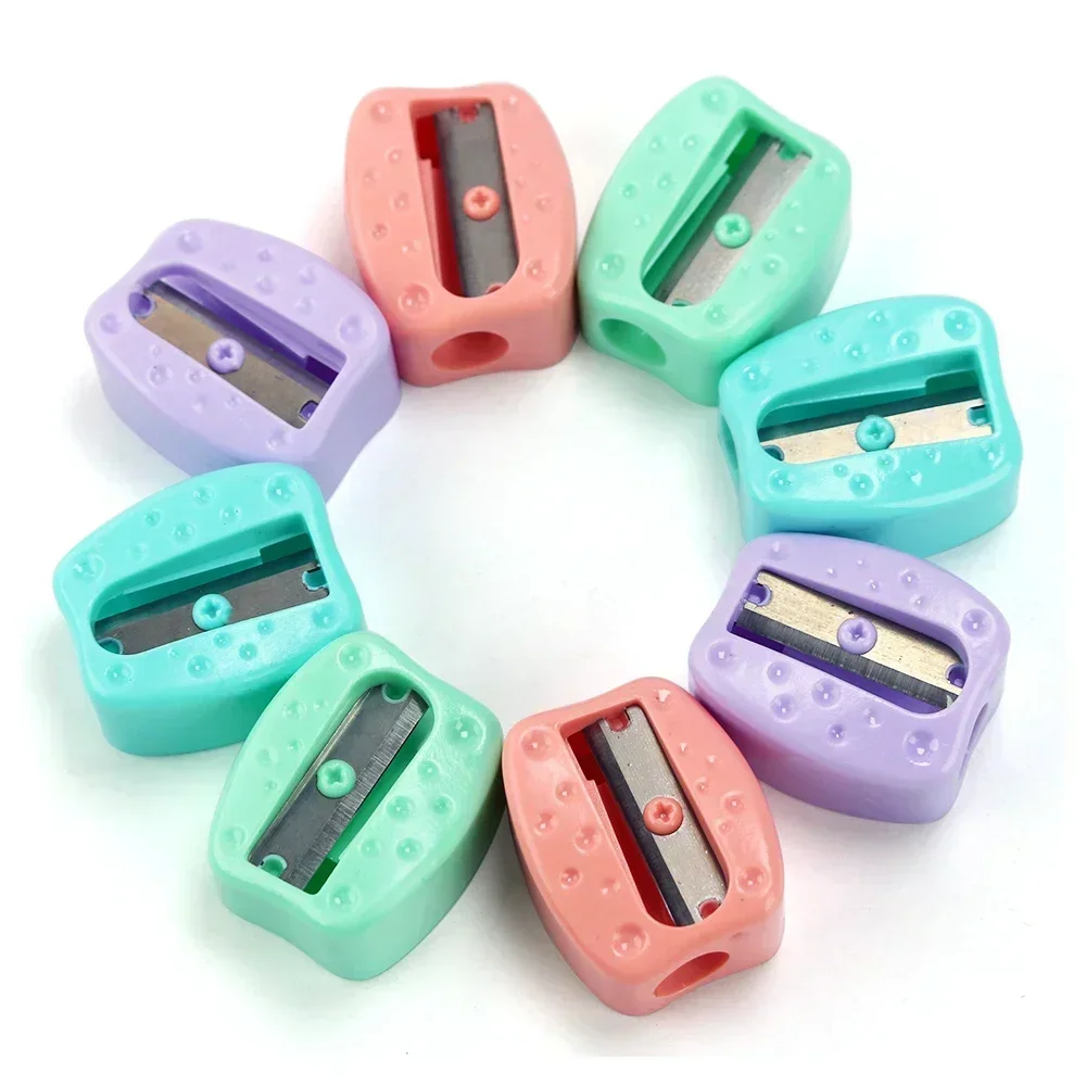 Top Creative simple small single-hole handheld children's pencil sharpener Learning Office supplies stationery  1804-MC