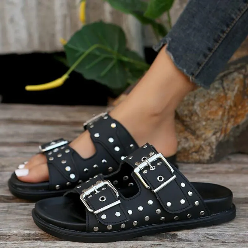 2023 Women\'s Summer Beach Open-toe Slippers Flat Sandals Men/women\'s Pin Buckle Rivet Decorative Slippers Roman Style Flip Flops