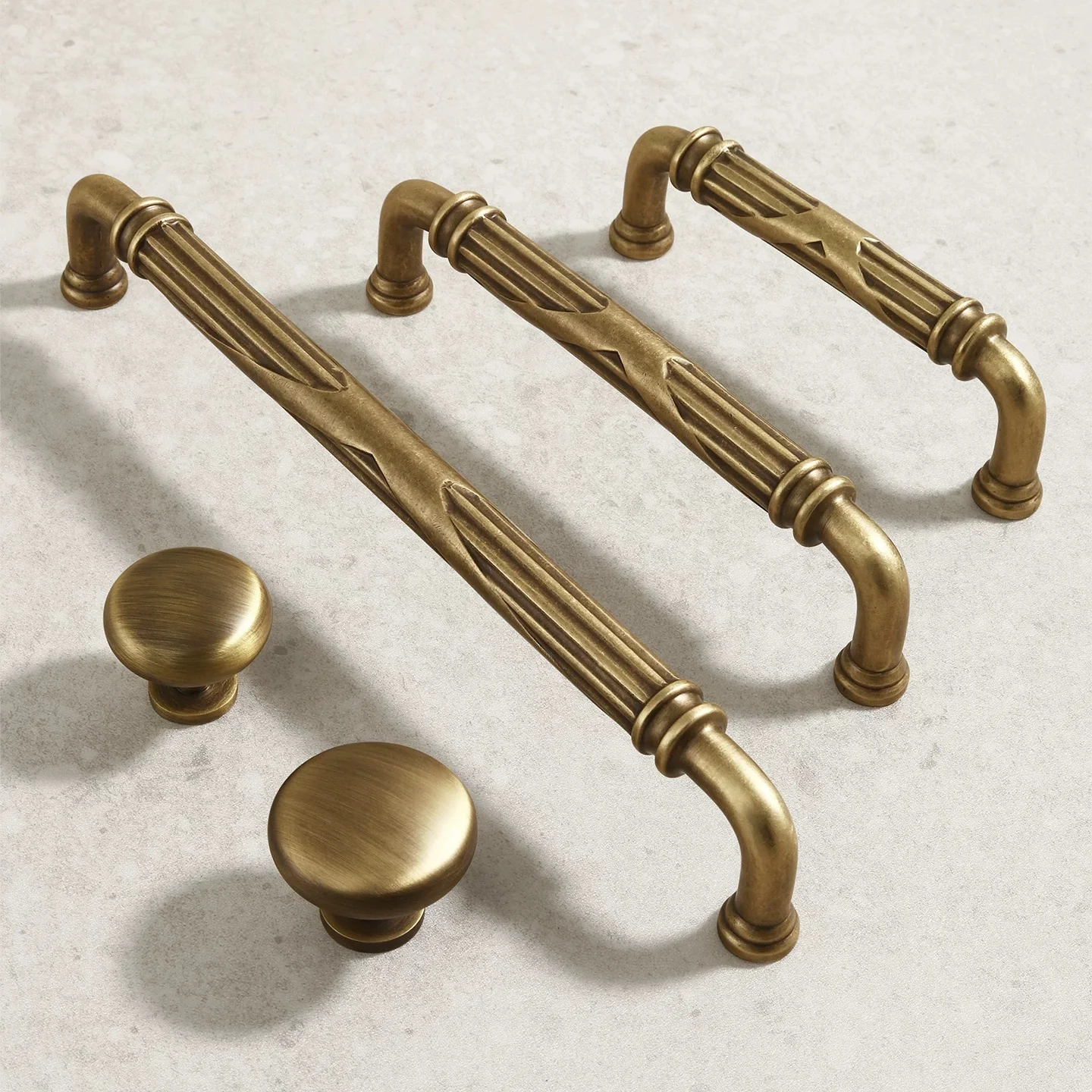 Brass Retro Carved Cabinet Door Handle Drawer Knob American Antique Bronze Wardrobe Furniture Hardware