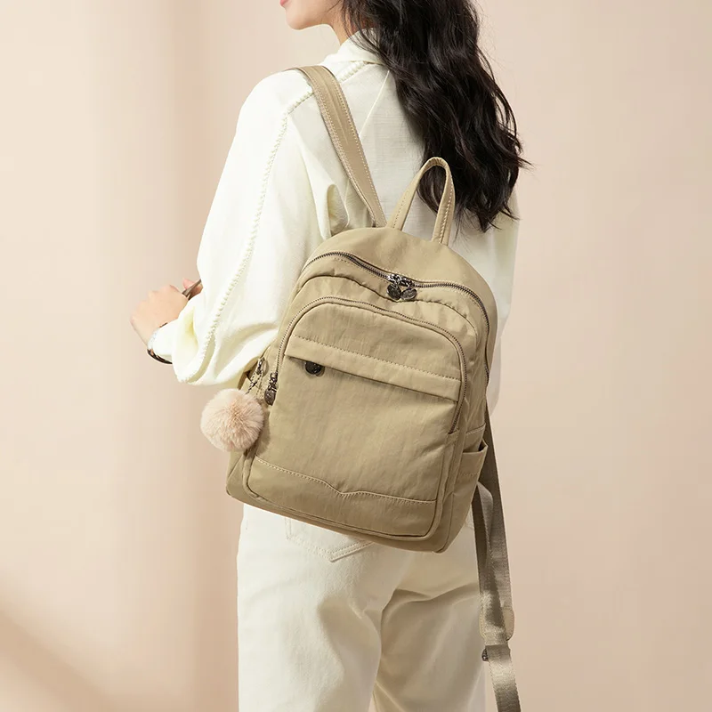

Fashionable women's large capacity waterproof shoulder bag 2025 new casual multifunctional large travel shoulder daycare bag