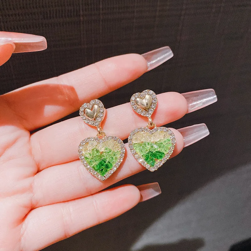 2025 New Vintage Dainty Female Crystal Stone Stud Earring Cute Fashion Heart Zircon Wedding Earrings For Women Jewelry Gifts