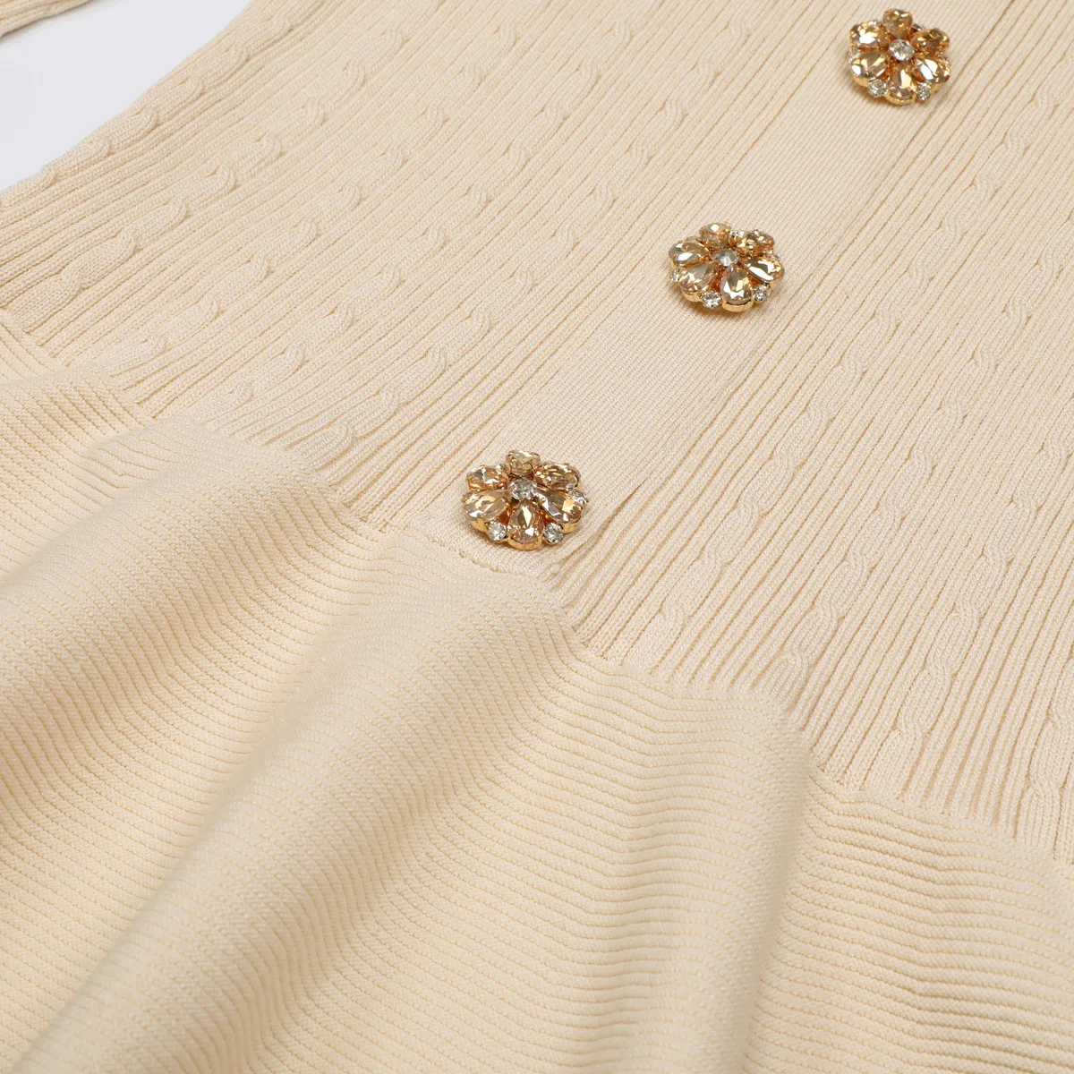 Robe tricotée à manches longues, personnalisée, qualité 25182, nouvelle collection, à la mode, industrie lourde, perles, coupe cintrée et amincissante