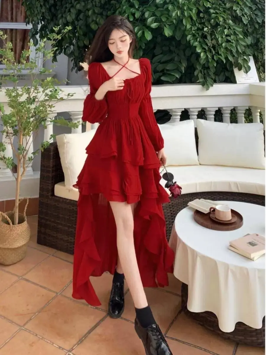 Primavera Nuovo Dweet Kawaii Abito Rosso Ragazza Moda Irregolare Orecchio di Legno Increspature Grande Altalena Coda Treno Fata Abito Corto