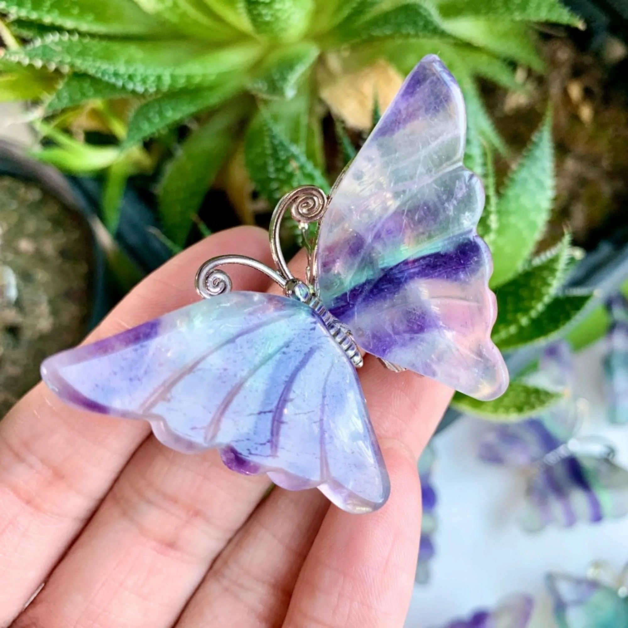 Hand-Polished Rainbow Fluorite Butterfly Figurine, Crystal Home Decor (1.57 in), Halloween/Christmas Gift, Crystal Handicraft.