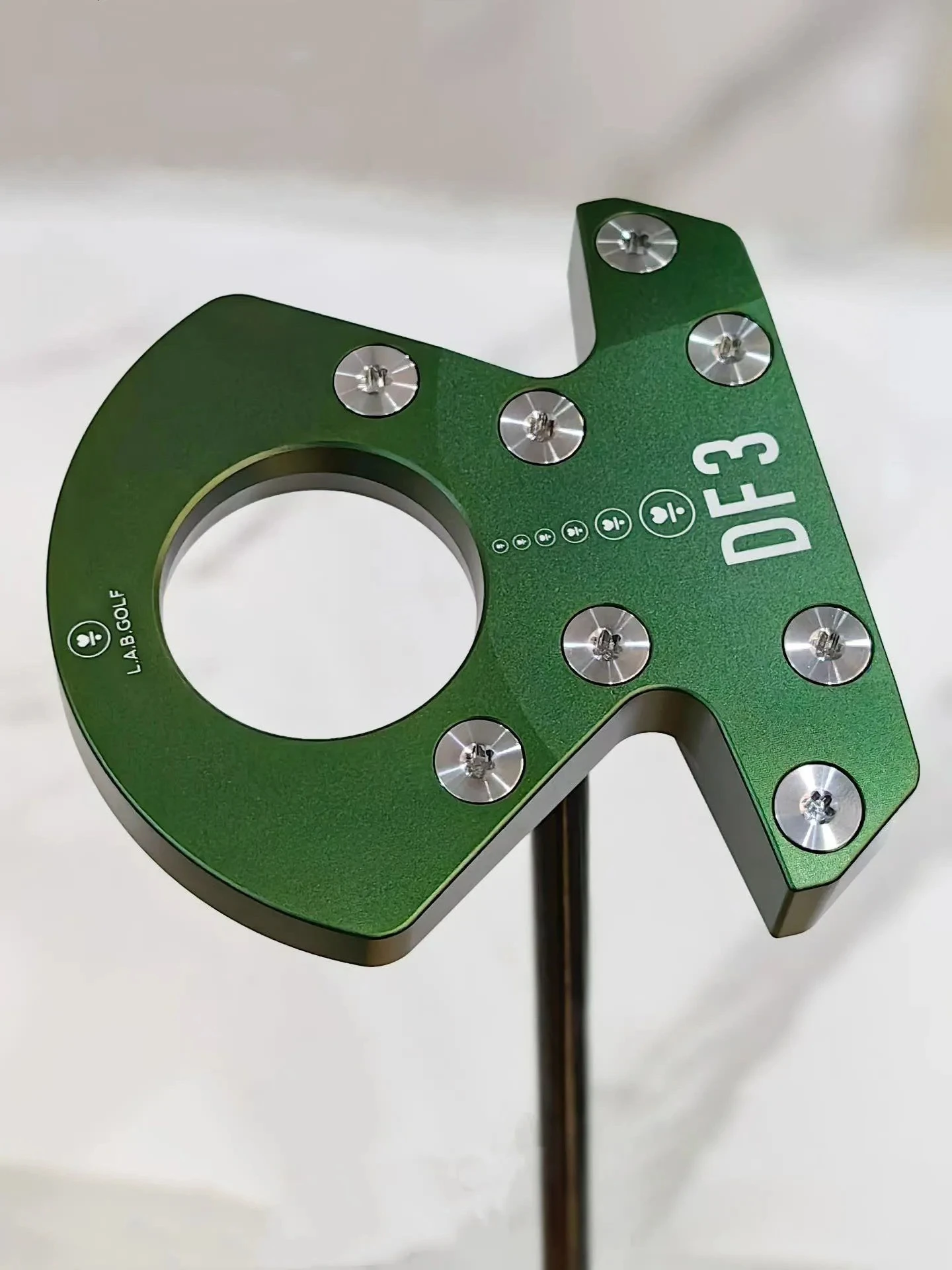 Golf DF3 Putter Grüne Farbe Putter Stahl 33 34 35 Zoll mit Schlägerkopfabdeckung Golf Putter Clubub