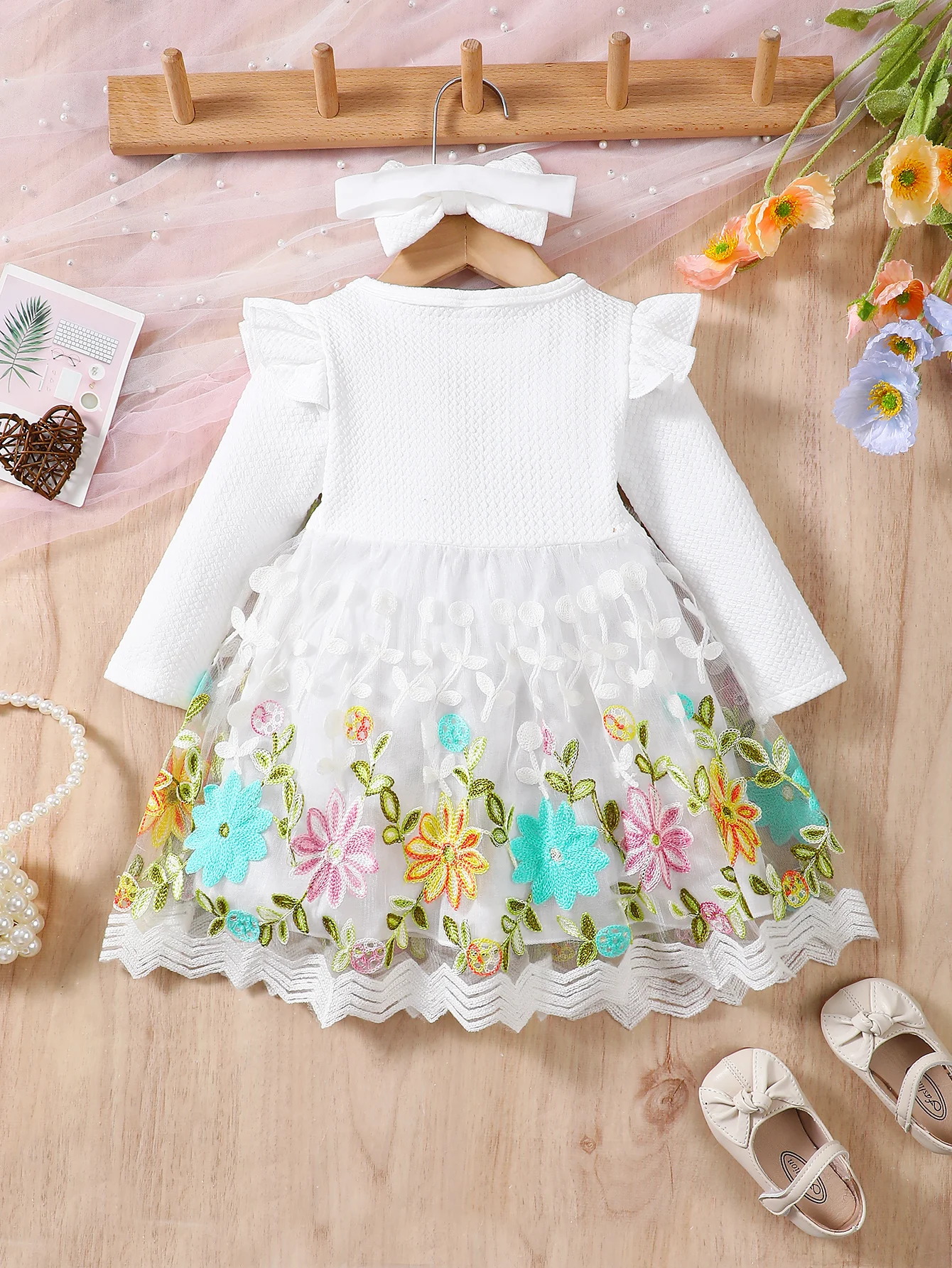 Baby Girl Spring and Autumn Cute Elegant Romantic Party Texture Fabric Round Neck Long Sleeve Splicing 3D Embroidered Flower Mes
