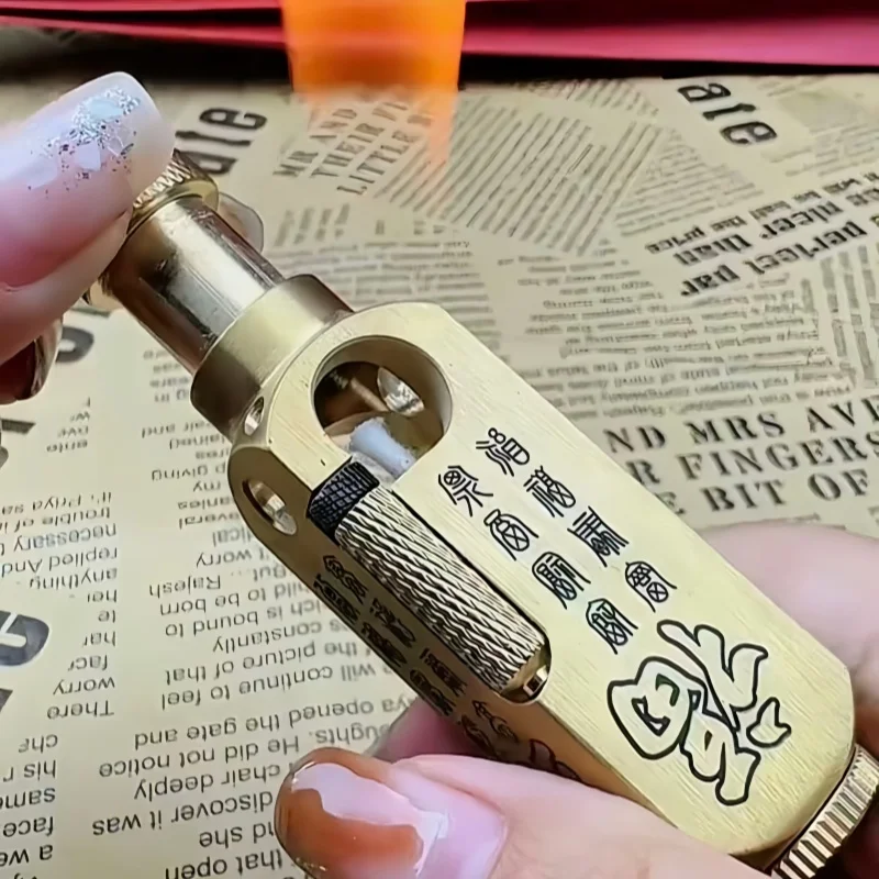 

High End Retro Metal Carved Lighter Outdoor Windproof Igniter Exquisitely Carved Pattern Men's Gift