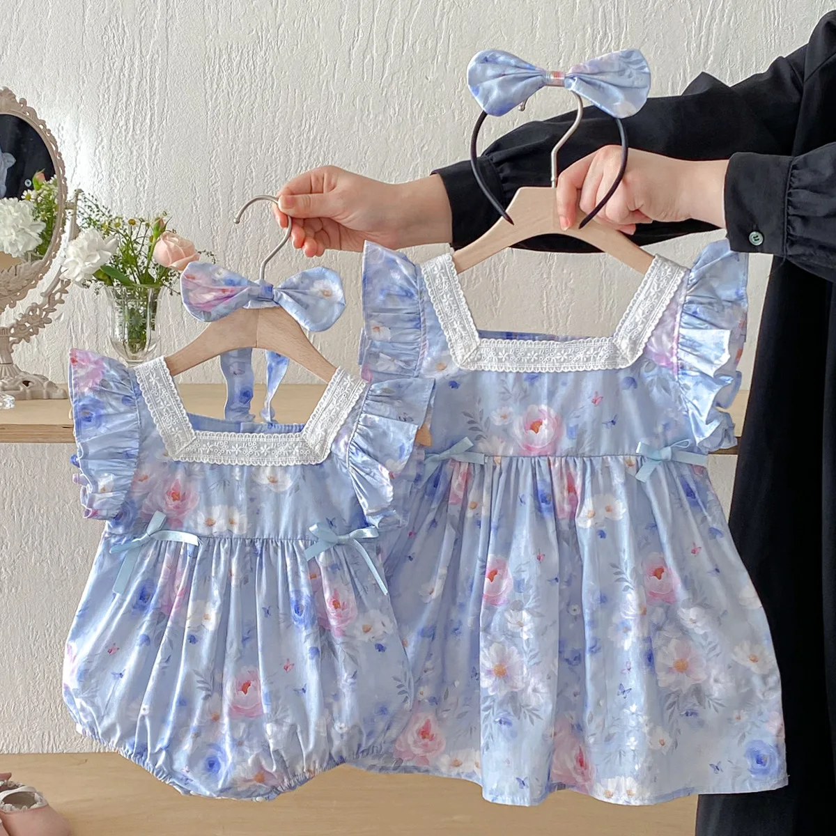 2026 Summer Baby Girl Blue Floral Bodysuit Dress Short Sleeve Newborn 100 Days Celebration Party Outfit Matching Sister Set