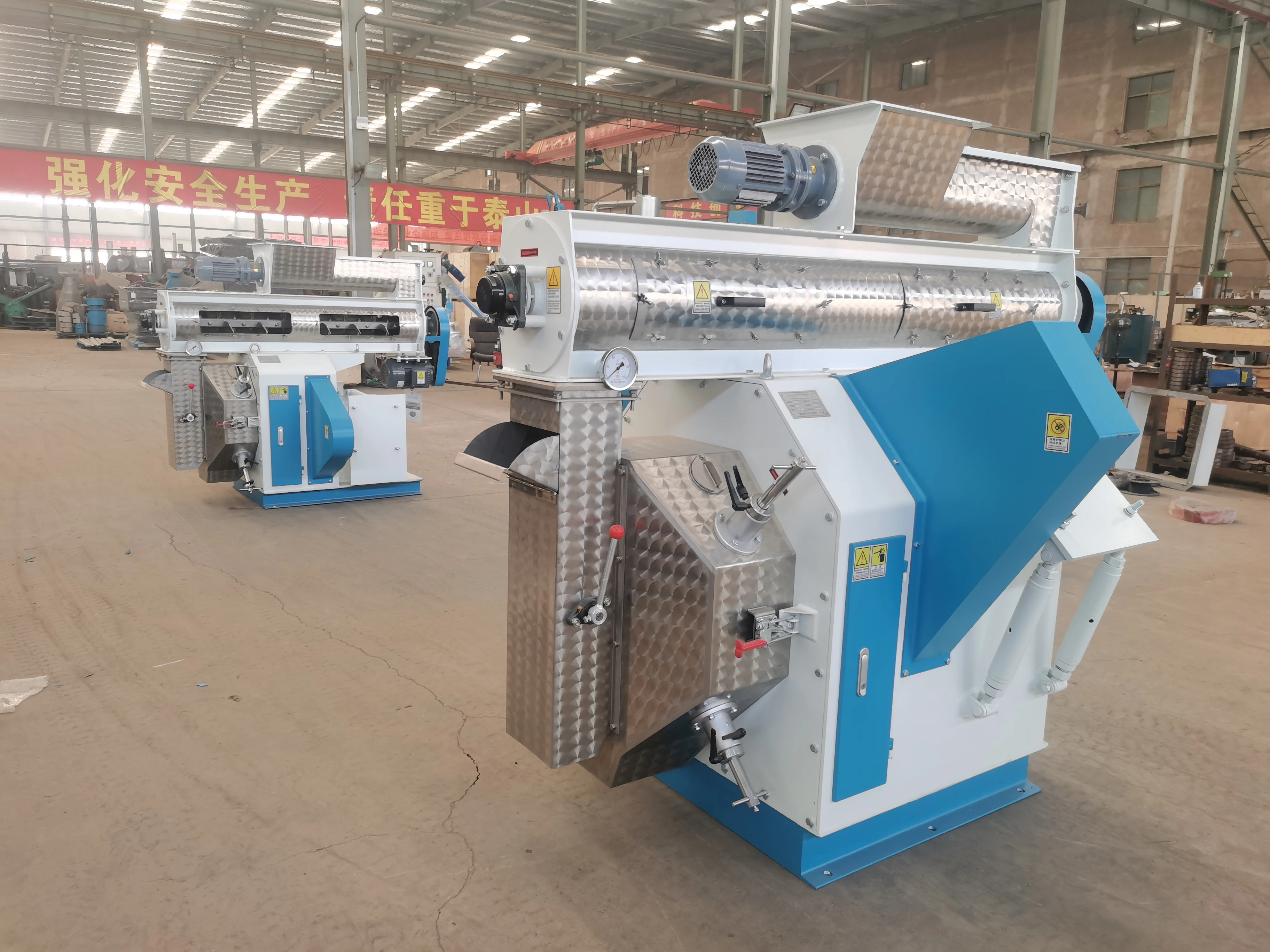 High Quality 55kw HKJ 320 2-4T/H Pellet Mill Pelletizer Machine Stainless Steel New for Poultry Animal Feed Pellet Plant
