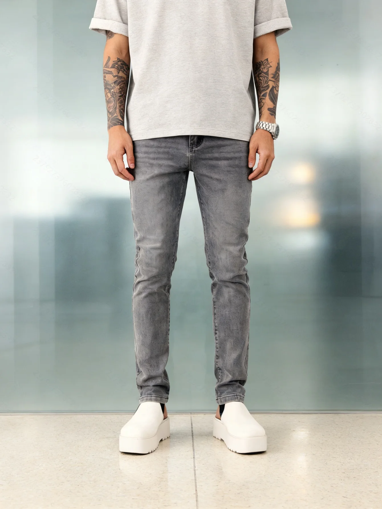 Gray Tight Denim Jeans For Man Slim Fit Y2k Drip Original Unisex Basic Pants No accessories or belts included