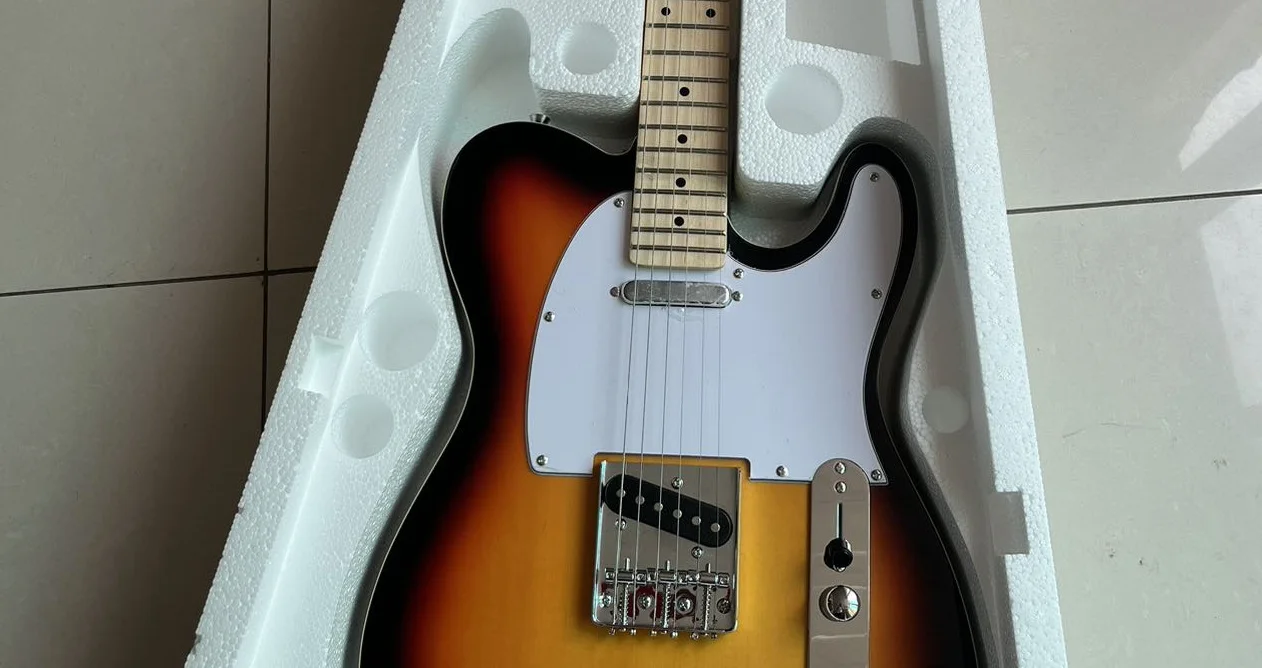 Tele Electric Guitar，mahogany Body， Rosewood Fingerboard Chrome Hardware High Quality Guitarar  GHFGDHDE