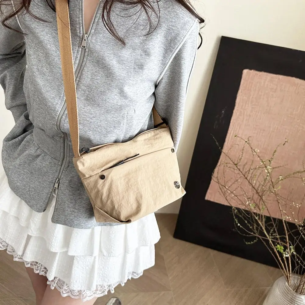 Fashion Waterproof Nylon Crossbody Bag Quick-dry Portable Large Capacity Lightweight Casual Shoulder Bag Versatile Phone Bag image 4