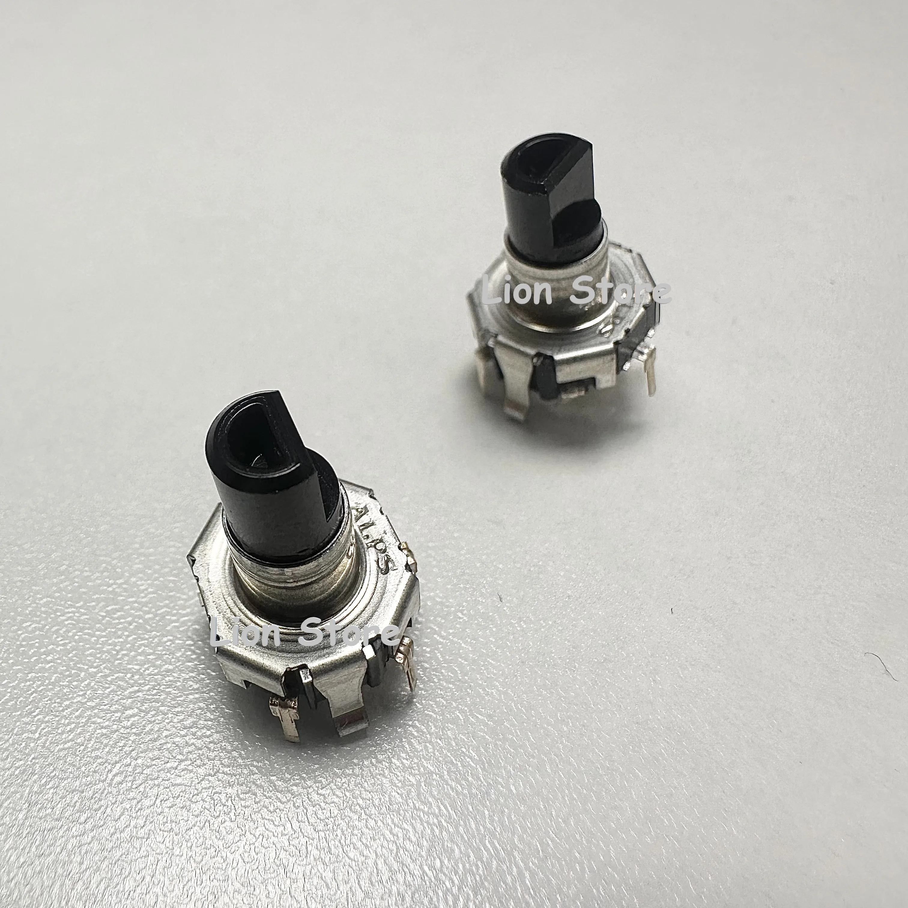 30-100pcs ALPS EC12D1564402 Rotary encoder with switch 30 positions 15 pulses For car navigation Audio equipment 100% Original