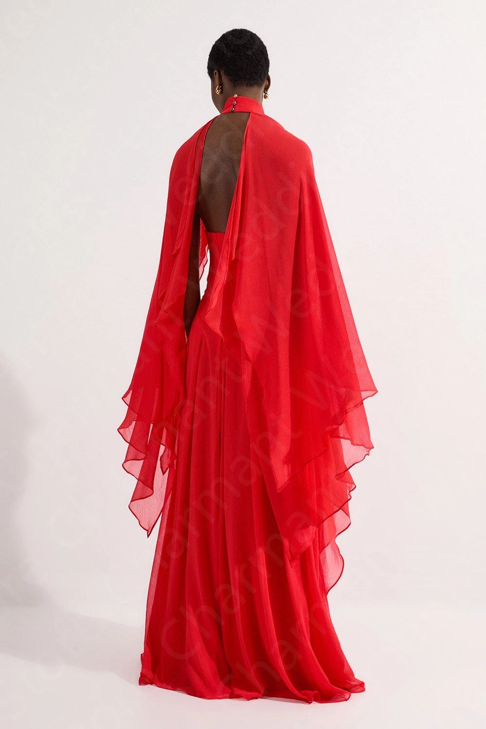Aangepaste vintage rode avondjurken met cape galajurken hoge hals bruiloftsgastjurken open rug ruches in de uitverkoop