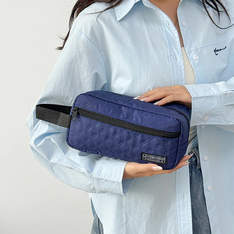 Neutral Style Backpacks for Men and Women, Suitable for Travel, Shopping and Tourism. The Makeup Bag Is Designed Simply.