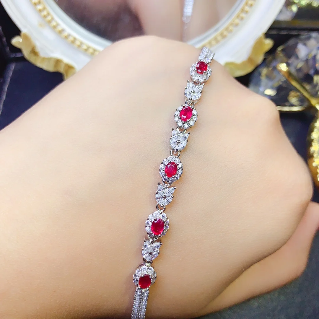 

Jewelry Luxury 925 Sterling Silver bracelet Female color Showy Crystal Clean Ruby bracelet Christmas gift Gem bag Mail boutique