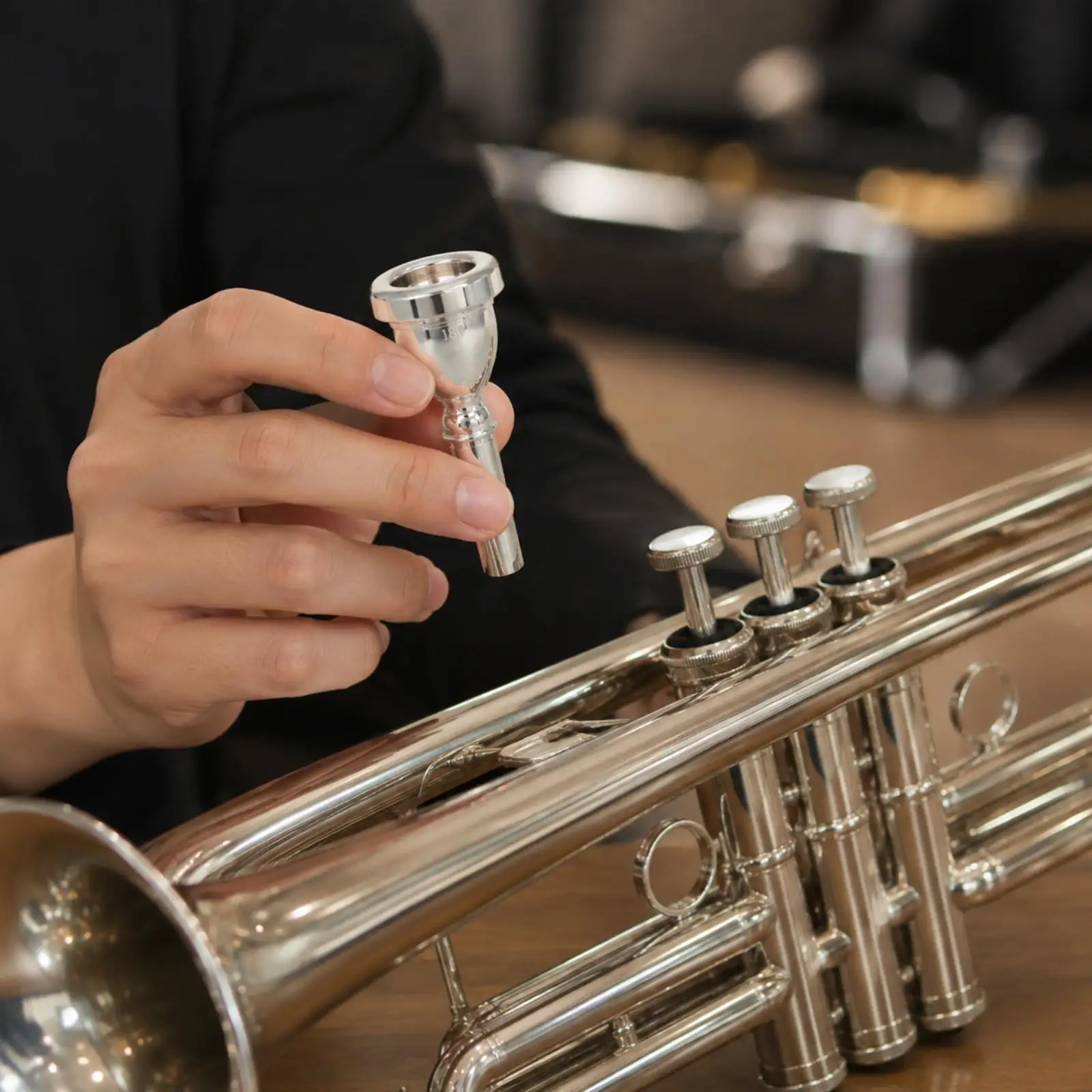 18C Brass Embouchure Piece for French Horn Precision Crafted Cup Rounded Rim Electroplated Finish with Protective Storage