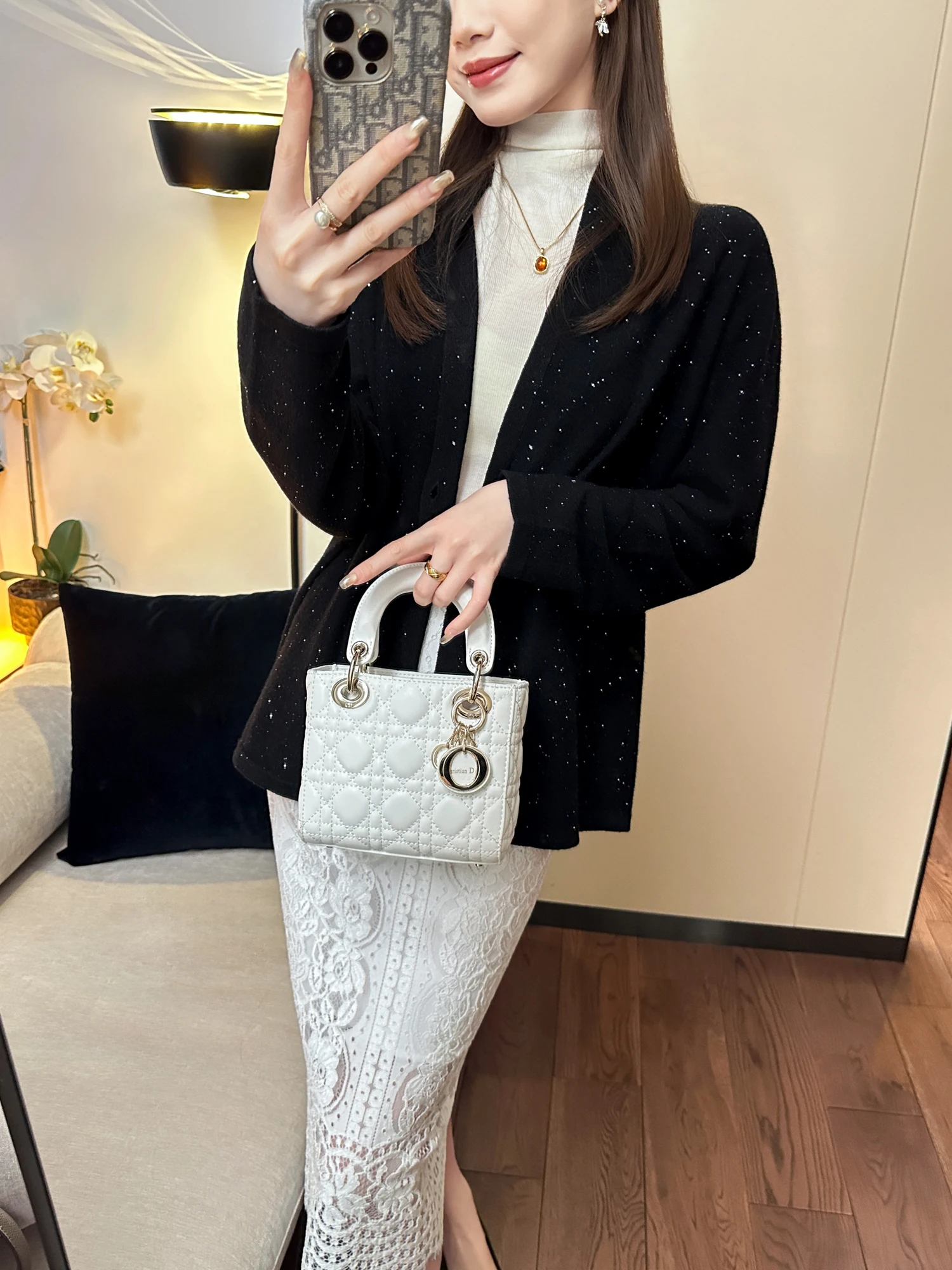 

Элегантный вязаный кардиган черного цвета с V-образным вырезом, длинными рукавами, стандартным кроем, для повседневной носки, женская мода