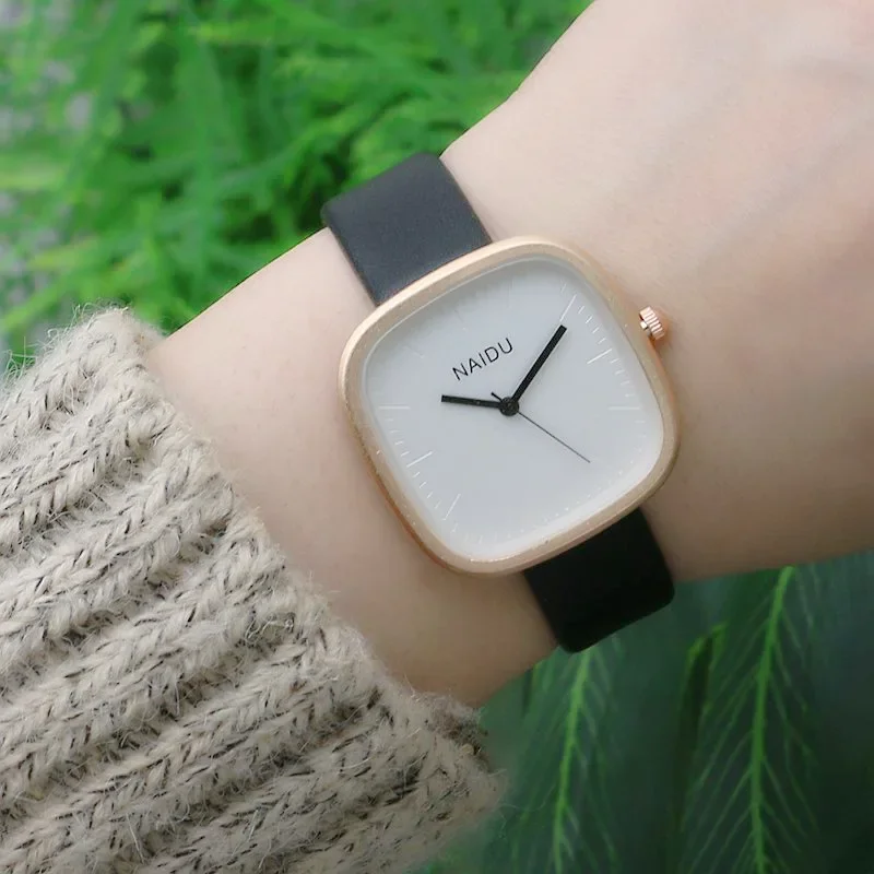 Simple Versatile Leather Belt Quartz Watch Fashion Student Small Square Watch Men and Women Student Wrist Watches Wholesale