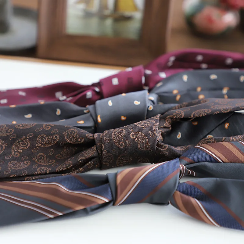 Luxury Men's Formal 7CM Silk Neckties Business Professional Handmade Brown Neck Ties Gentleman Striped Paisley Navy Tie Cravat