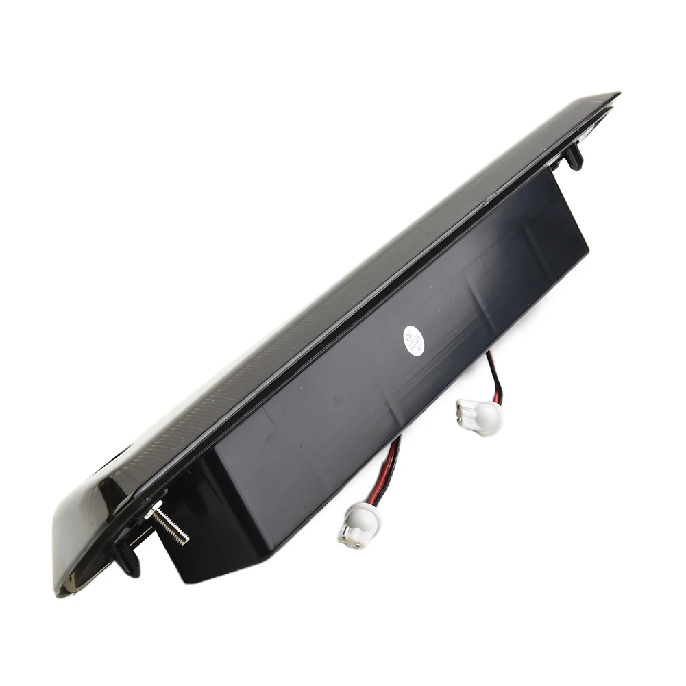 

Third Brake Cargo Light TailLight Waterproof Replacement 3rd Accessory DC 9-16V High Mount Rear Roof Red+White
