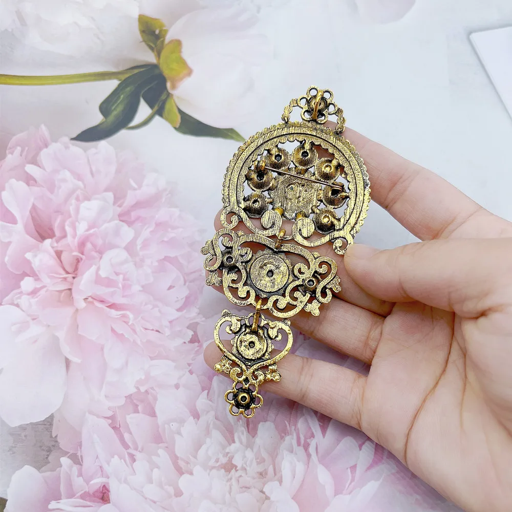 Shining Bohemia Brooch For Delicate Woman Retro Gold Silver Color Flower Metal Pin Bridal Jewelry Ethnic Wedding Gift