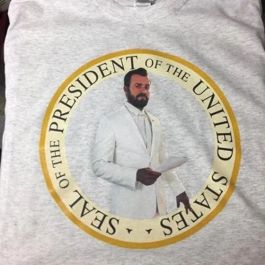 Футболка с изображением президента Кевина Гарви