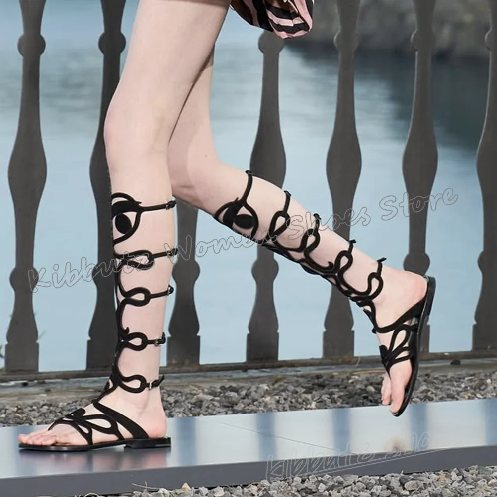 

Замшевые сапоги до колена с пряжкой на ремне, однотонные модные роскошные элегантные лаконичные туфли, новинка, популярная обувь для девочек с круглым носком на плоской подошве