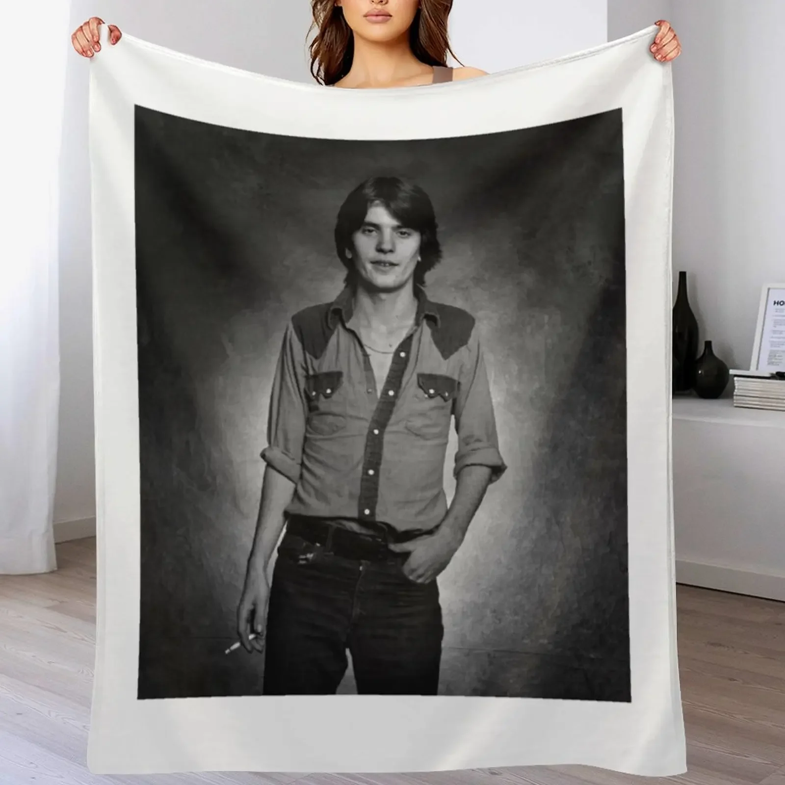 

Steve Earle Throw Blanket sofa bed Vintage Picnic Luxury Blankets